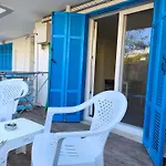 شقة Sea Breeze 201