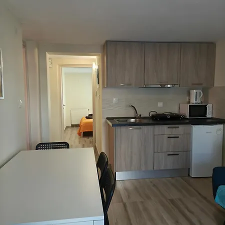 Sea Breeze 201 Апартаменты